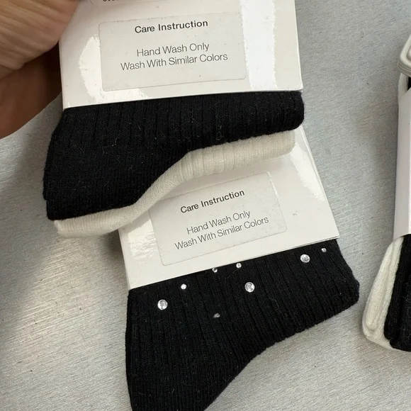 Cinq a Sept White Pearl-Embellished Socks NWT women - Picture 3 of 3